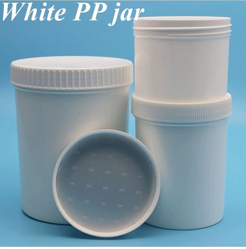 ظرف لوازم آرایشی 150g 250g 500g سفید سیاه PP پلاستیکی چشم صورت کرم بدن شیشه با پیچ کلاه آرایش زیر بسته شیشه