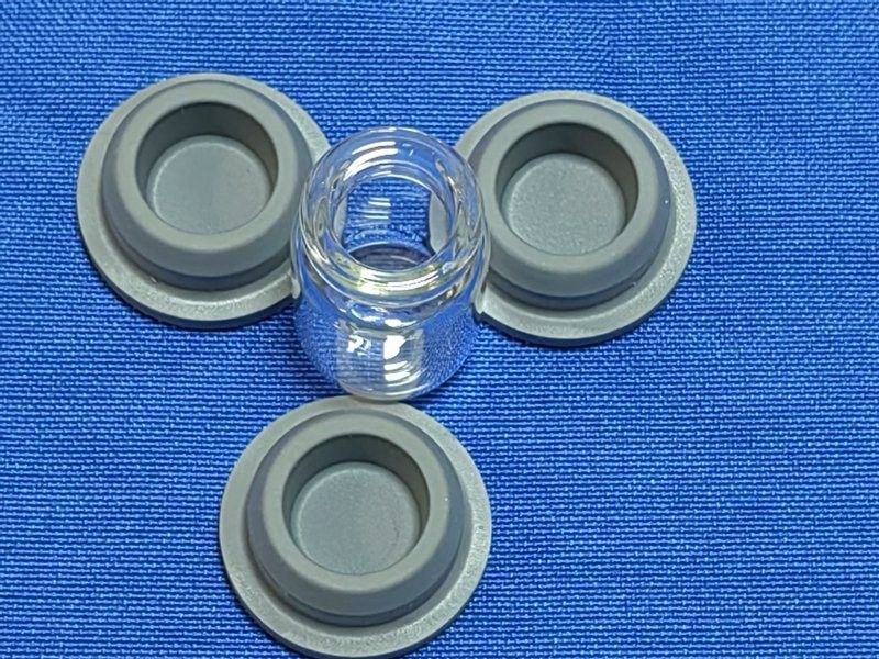 13 میلیمتر 20 میلیمتر 32 میلیمتر هالوژن لیوفیلیزاسیون طبي بوتیل لاستیک stopper برای شیشه تزریق بطری آنتی بیوتیک