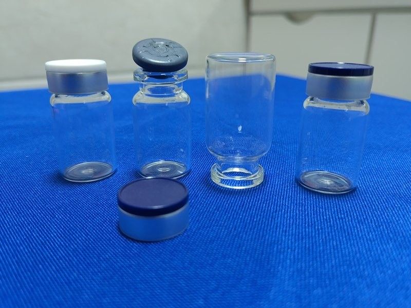 بطری شیشه ای کوچک 5 میلی لیتر 10 میلی لیتر شفاف آمبر پزشکی