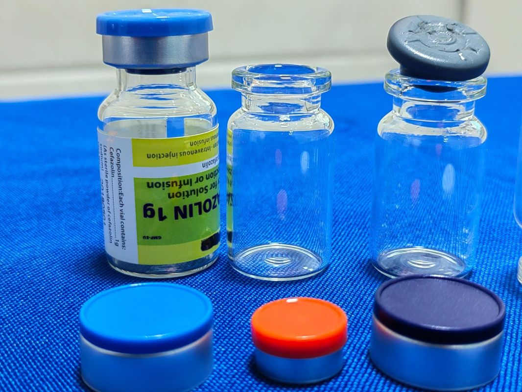 لیوان شیشه ای 5 میلی لیتر 7 میلی لیتر 20 میلی لیتر Borosilicate Glass Vial Sterile Clear 10 ml Vials With Caps
